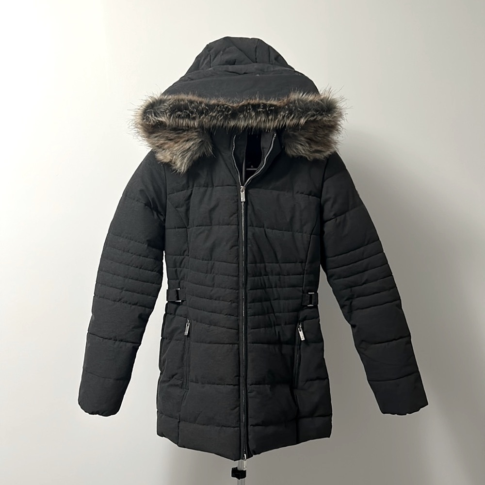 Warm winter jacket with removal hood